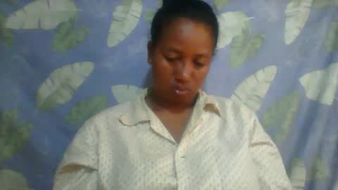 Snapshot of minie4tina chatting on 02.24.25 Minie4Tina online show from 02.24.25