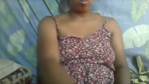 Snapshot of minie4tina chatting on 02.27.25 Minie4Tina online show from 02.27.25