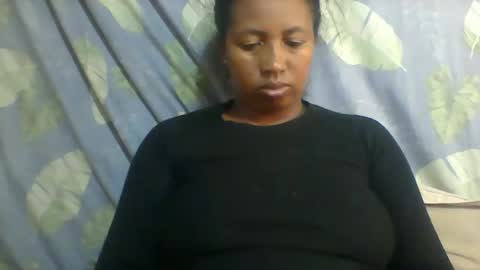 Snapshot of minie4tina chatting on 02.28.25 Minie4Tina online show from 02.28.25