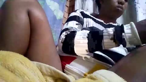 Snapshot of minie4tina chatting on 03.08.25 Minie4Tina online show from 03.08.25