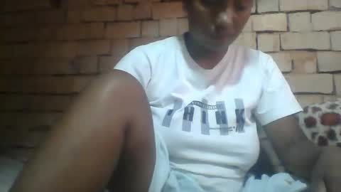 Snapshot of minie4tina chatting on 09.09.25 Minie4Tina online show from 09.09.25