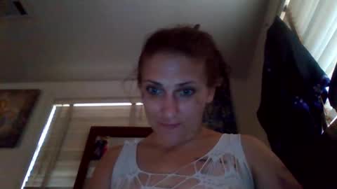 Snapshot of minnie2sexi chatting on 05.21.26 Minnie online show from 05.21.26