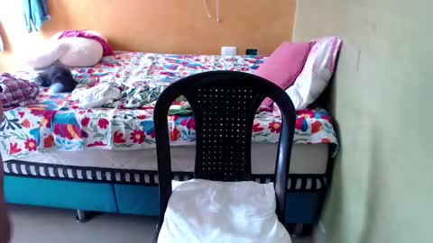 Andrea online show from 11.19.25