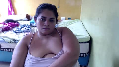 Snapshot of minnie_bbw69 chatting on 03.10.26 Andrea online show from 03.10.26