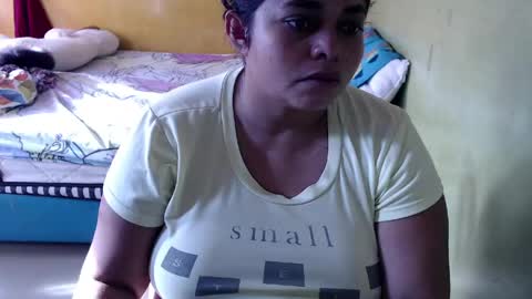 Snapshot of minnie_bbw69 chatting on 04.27.26 Andrea online show from 04.27.26