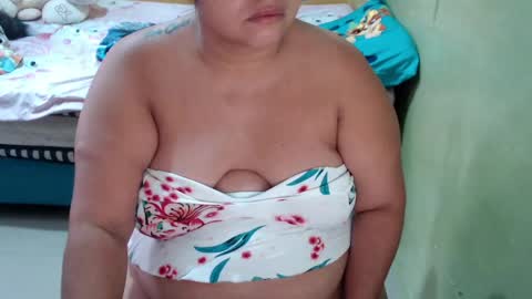Snapshot of minnie_bbw69 chatting on 05.08.26 Andrea online show from 05.08.26