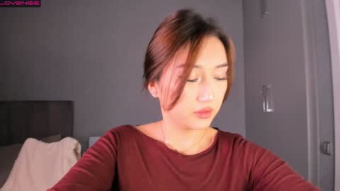 Snapshot of minnie_jin chatting on 02.07.25 minnie_jin online show from 02.07.25