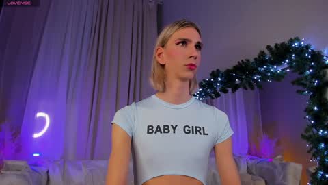 Lianna online show from 12.22.24