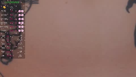 Snapshot of minx_girll chatting on 12.12.24 Vikki online show from 12.12.24