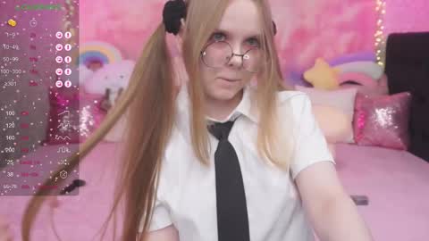 Snapshot of minx_girll chatting on 02.25.25 Vikki online show from 02.25.25