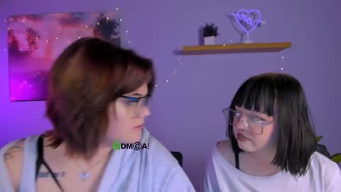 Snapshot of mira_cool_ chatting on 12.13.25 Darling Mira online show from 12.13.25