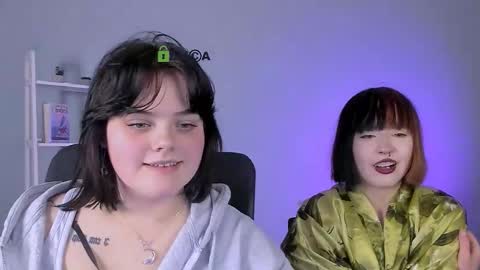 Snapshot of mira_cool_ chatting on 02.08.26 Darling Mira online show from 02.08.26