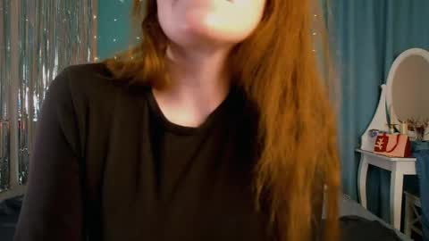 Snapshot of mira_glace chatting on 04.26.26 Mira3 online show from 04.26.26