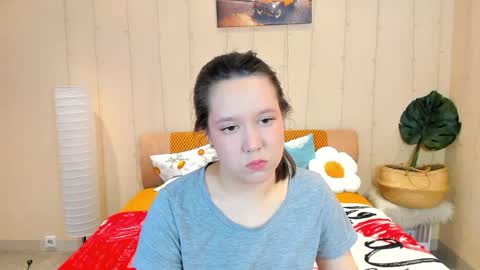 Snapshot of mira_karter chatting on 04.12.26 Mira online show from 04.12.26