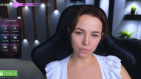 Snapshot of mira_mermayd chatting on 12.10.24 Mira online show from 12.10.24