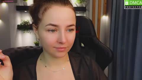 Snapshot of mira_mermayd chatting on 02.22.25 Mira online show from 02.22.25