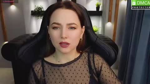 Snapshot of mira_mermayd chatting on 03.07.25 Mira online show from 03.07.25