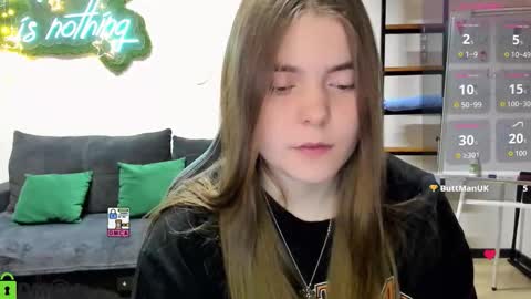 Snapshot of miraa_bloom chatting on 12.14.25 miraa_bloom online show from 12.14.25