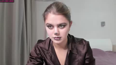 Mira online show from 10.31.25