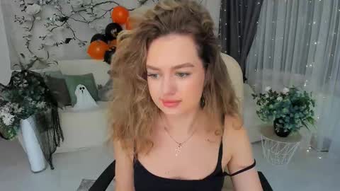 Emma online show from 10.28.25