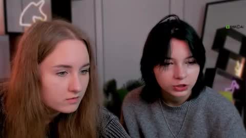 Snapshot of miraella chatting on 10.12.25 Mira online show from 10.12.25