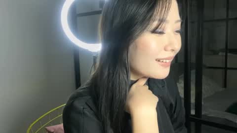 mirafloat online show from 10.10.25