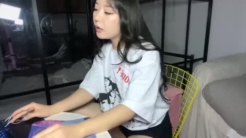 mirafloat online show from 11.06.25