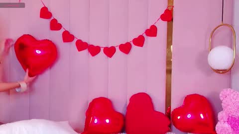 Snapshot of miranda_kery chatting on 02.11.26 Mira online show from 02.11.26