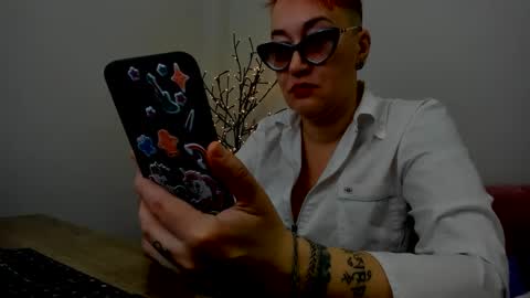 Snapshot of mirandagill chatting on 02.25.25 mirandagill online show from 02.25.25