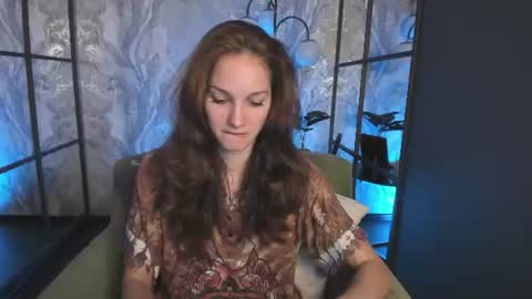 Snapshot of mirandaglow chatting on 07.26.26 Miranda online show from 07.26.26