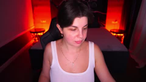 Snapshot of mirandawarm chatting on 11.04.25 Miranda online show from 11.04.25