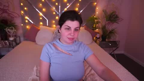 Snapshot of mirandawarm chatting on 03.01.26 Miranda online show from 03.01.26