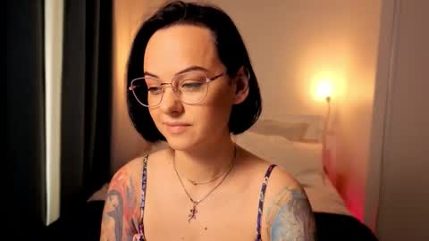 Snapshot of miraskyy chatting on 09.22.25 MiraSkyy online show from 09.22.25