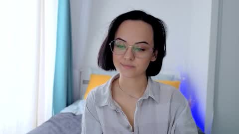 Snapshot of miraskyy chatting on 09.28.25 MiraSkyy online show from 09.28.25