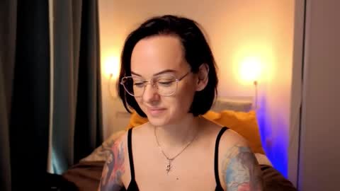 Snapshot of miraskyy chatting on 10.07.25 MiraSkyy online show from 10.07.25