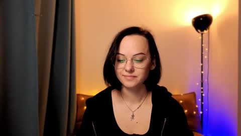 Snapshot of miraskyy chatting on 11.02.25 MiraSkyy online show from 11.02.25