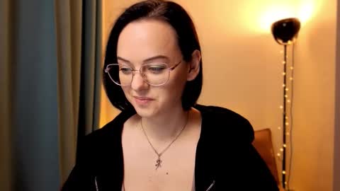 Snapshot of miraskyy chatting on 11.07.25 MiraSkyy online show from 11.07.25