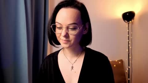 Snapshot of miraskyy chatting on 11.11.25 MiraSkyy online show from 11.11.25