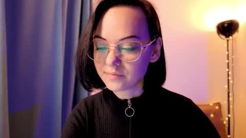 Snapshot of miraskyy chatting on 11.20.25 MiraSkyy online show from 11.20.25