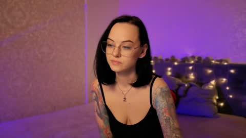 MiraSkyy online show from 04.08.26