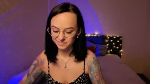 Snapshot of miraskyy chatting on 06.12.26 MiraSkyy online show from 06.12.26