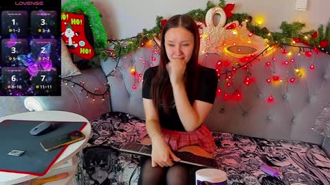 Snapshot of miriamwhite chatting on 12.31.24 Miriam WhiteF online show from 12.31.24