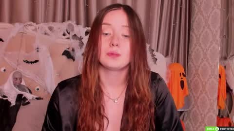 Snapshot of miriamwhite chatting on 10.19.25 Miriam WhiteF online show from 10.19.25