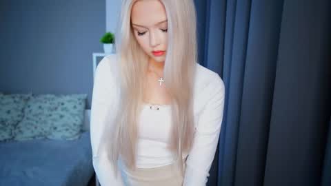 Elsa online show from 10.15.25