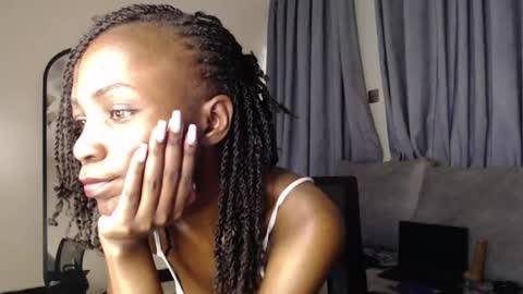 Snapshot of mis_kaylee chatting on 06.16.26 mis_kaylee online show from 06.16.26
