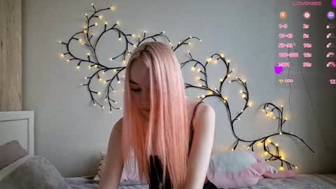 MisaMew online show from 02.16.26