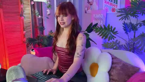 Snapshot of misapage chatting on 09.11.25 Misa online show from 09.11.25