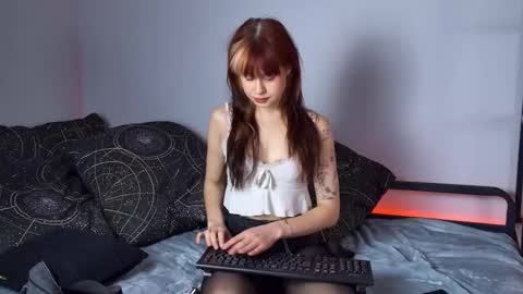 Snapshot of misapage chatting on 09.14.25 Misa online show from 09.14.25