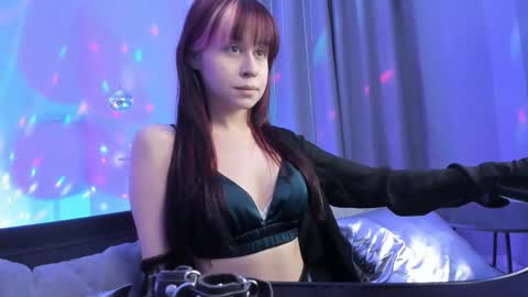 Snapshot of misapage chatting on 10.09.25 Misa online show from 10.09.25