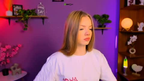 Snapshot of mishel_shy chatting on 05.25.26 mishel shy online show from 05.25.26